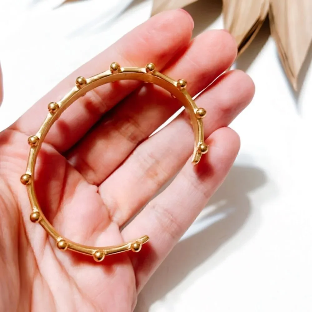 Minimalist bangle S356
